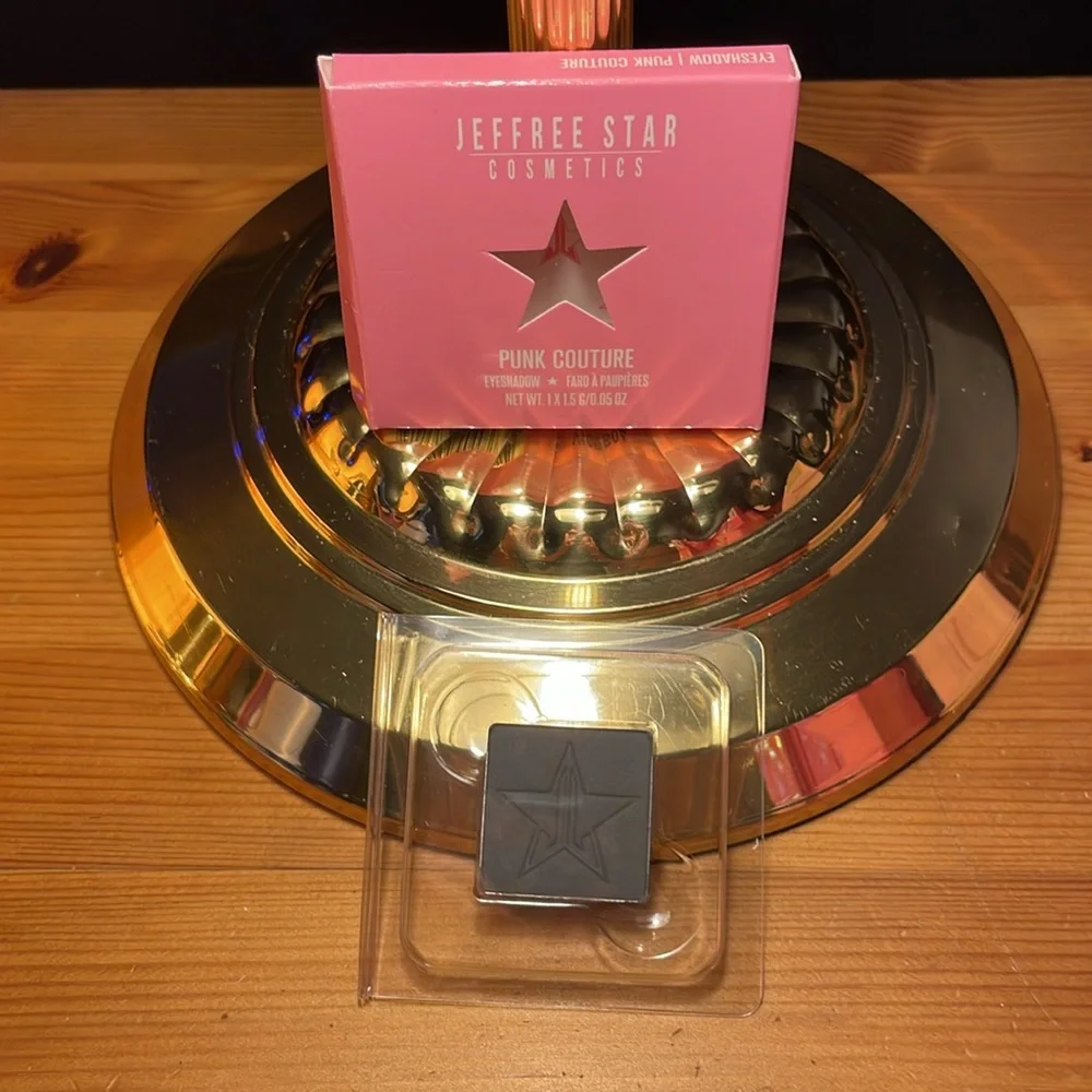 Eyeshadow Artistry Single by JEFFREE STAR COSMETICS in Punk Couture NWT